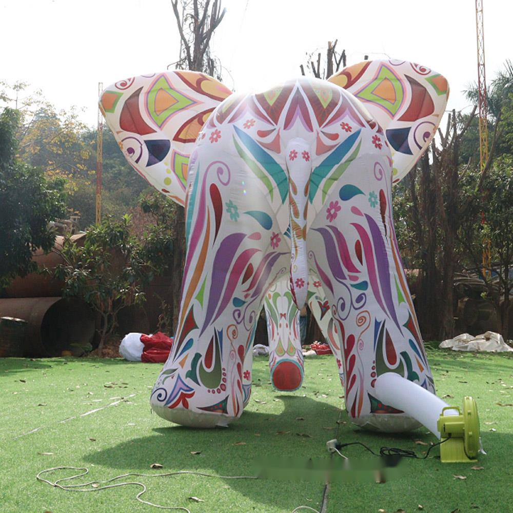 Colorful Giant Elephant With L - đánh giá và giá Decor Lighting The Parade